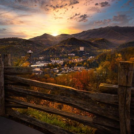 Wilderness Lodge, Hot Tub, Game Room, Pool Access, 1089 Free Tickets Each Paid Day, Dollywood And M Севьервилл Экстерьер фото
